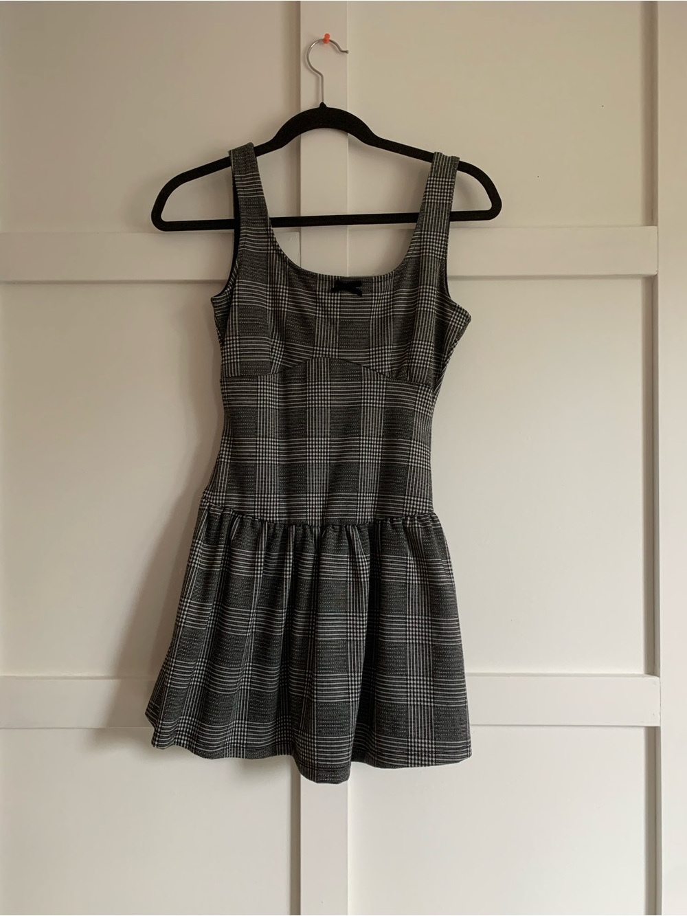 Forever 21 Women's Black and Gray Plaid Sleeveless Fit-and-Flare Dress